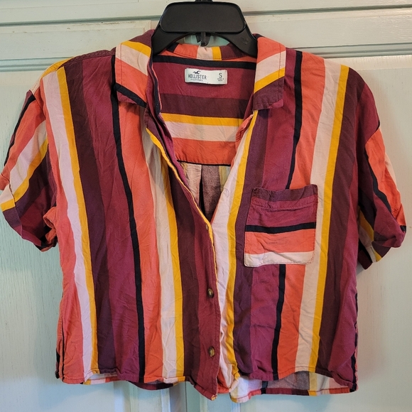 Hollister Burgundy Orange Stripe Short Sleeve Button Up Crop Top - Picture 1 of 4
